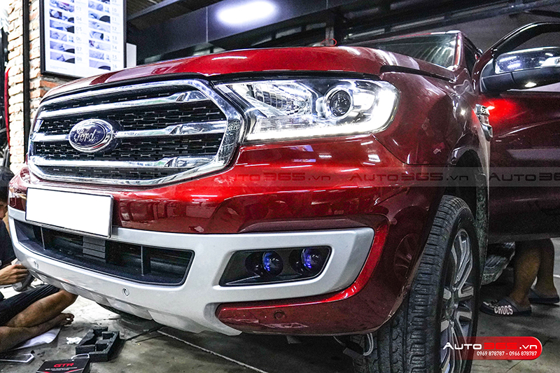 Độ đèn bi gầm GTR 150 Plus cho Ford Everest tại Auto365